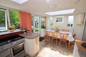 Kitchen / Diner- click for photo gallery